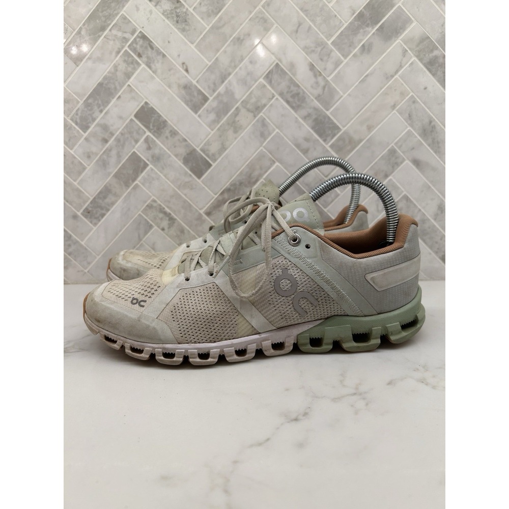 On Cloud Cloudflow Running Sneakers Shoes White Aloe Green Womens Size 9